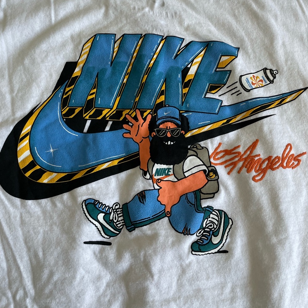 Nike Tee Los Angeles Size L Athletic Cut